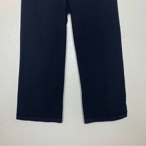Lululemon Size 4 Reversible Yoga Groove Cut Leggings - Picture 3 of 10